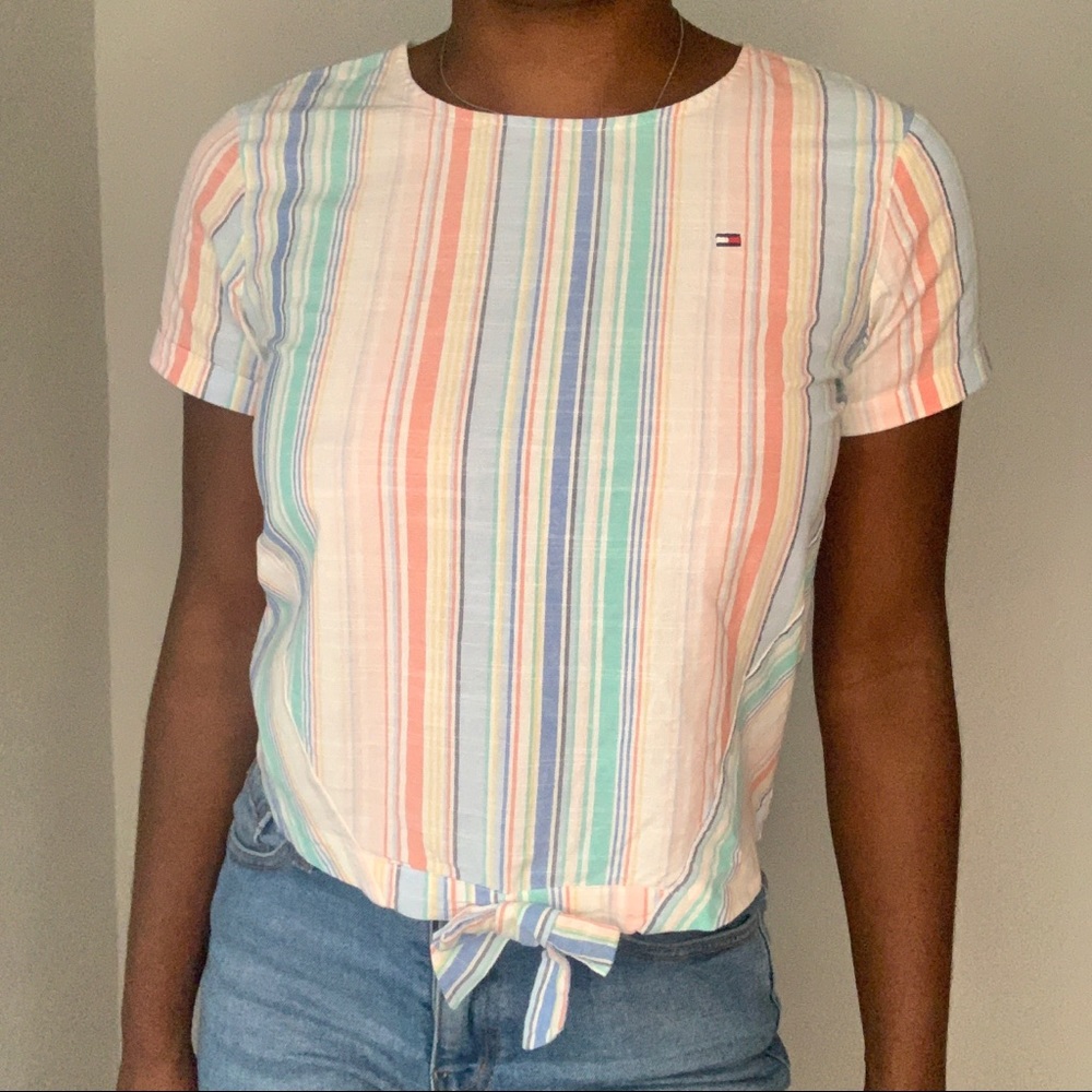 Tommy Hilfiger multicolored top 🍭